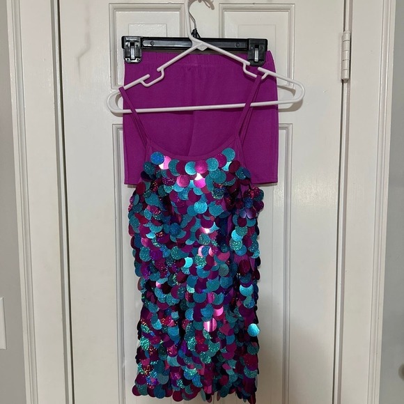 Costume Gallery dance outfit - Picture 1 of 4